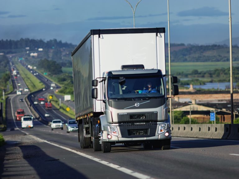 Caminhões Volvo para expansão da frota