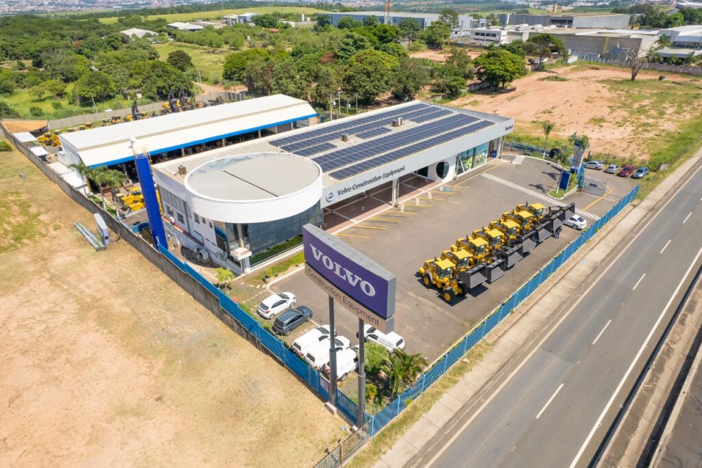 Tracbel energia solar 02 Tracbel 55 anos como um dos maiores distribuidores de máquinas pesadas do Brasil
