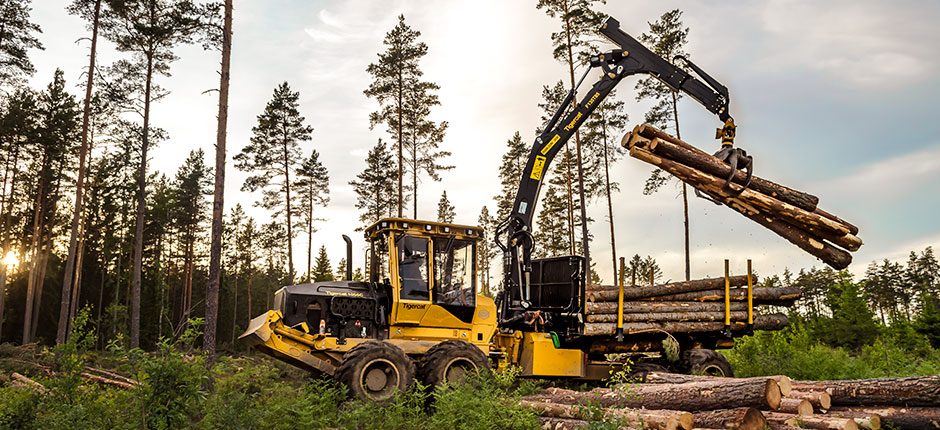 Maquina florestal da Tigercat Tracbel participa da ExpoSul mostrando suas avançadas máquinas para colheita florestal