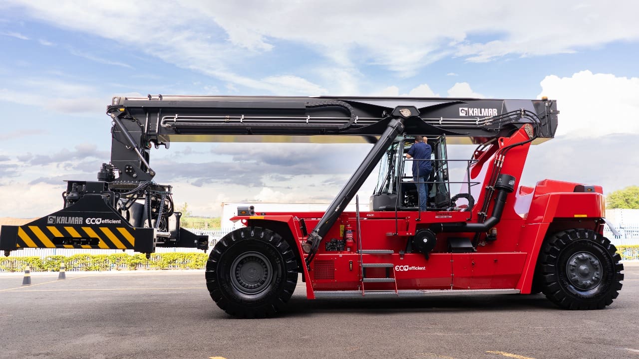 Ecoreachstacker Kalmar_02
