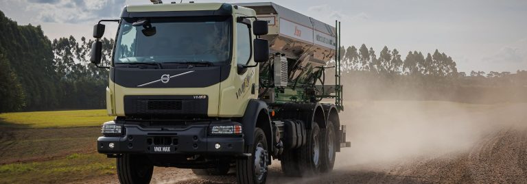 Caminhão Volvo VMX