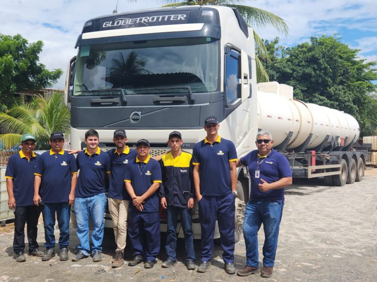 Treinamento de condução para motorista de caminhão