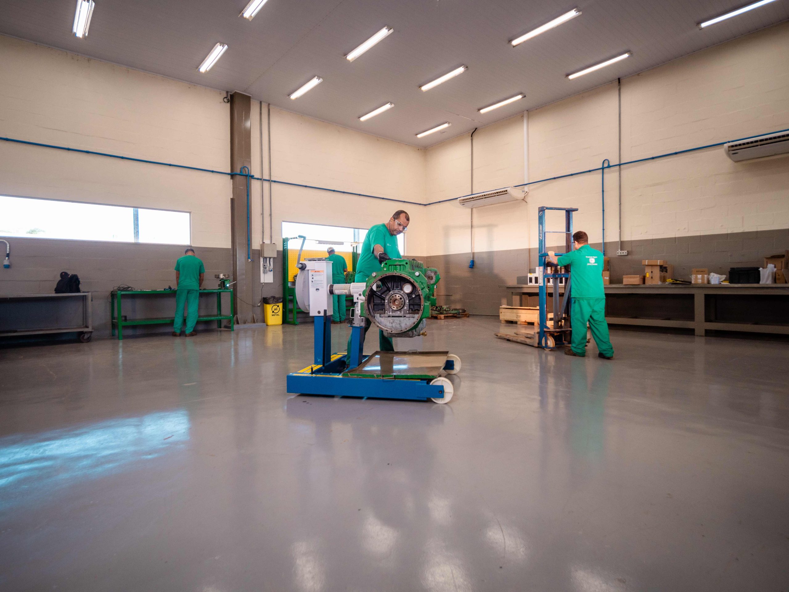 Centro de Treinamento e Manutencao da Tracbel Agro tem area de servicos rapidos