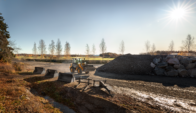 tracbel-blog-carregadeira-eletrica-diesel