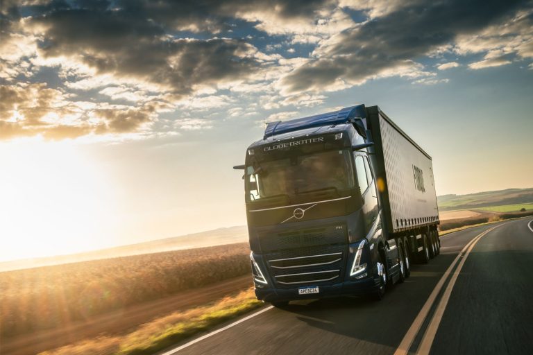 Caminhões Volvo Linha 2026 - FH500