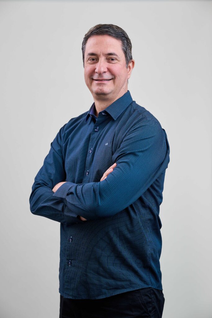 Carlos Renato Machado diretor negocios SDLG no Grupo Tracbel Pela primeira vez, Tracbel mostra todo o portfólio SDLG para o agro e atividades afins