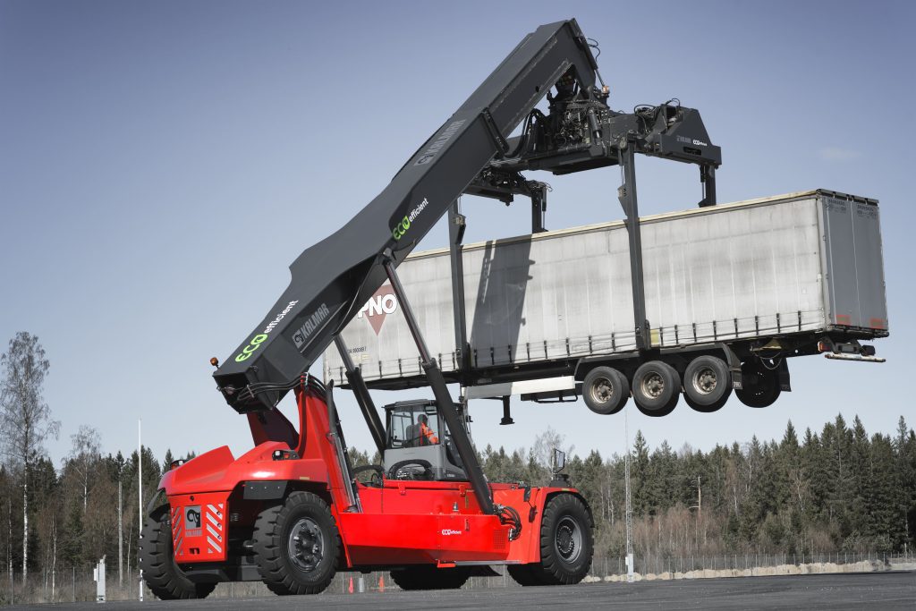 Movimentador de conteiner Kalmar 00 Tracbel lança nova linha de movimentadores de contêineres Kalmar de até 45 toneladas