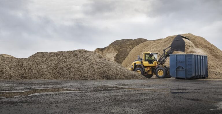 Carregadeira Volvo L60H robustez para o setor sucroalcooleiro e grãos